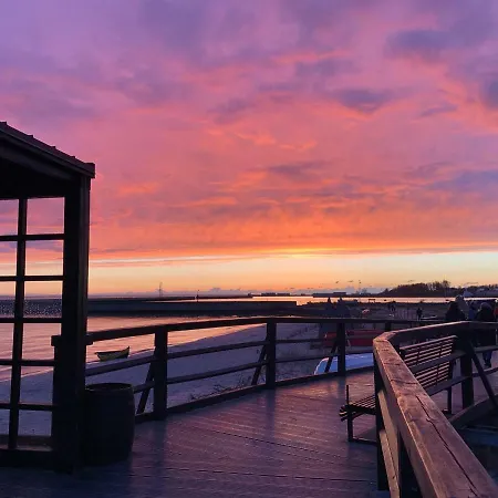 Апартаменты Wave In *